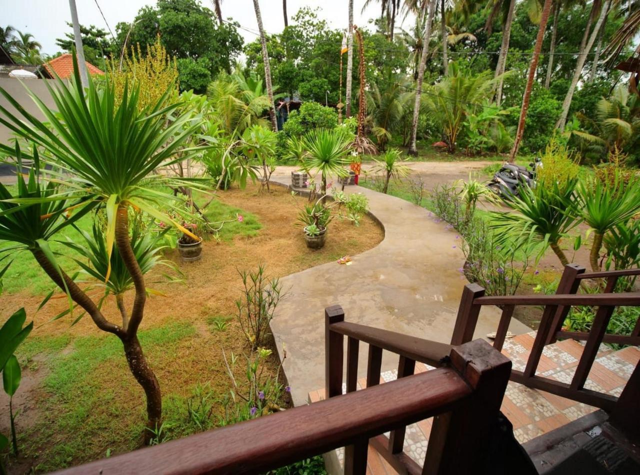 Titi Hostel Lembongan Eksteriør billede