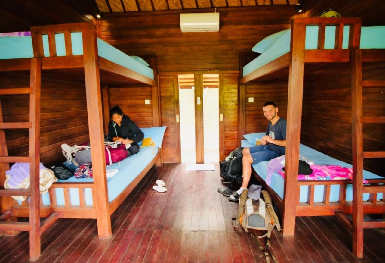 Titi Hostel Lembongan Eksteriør billede