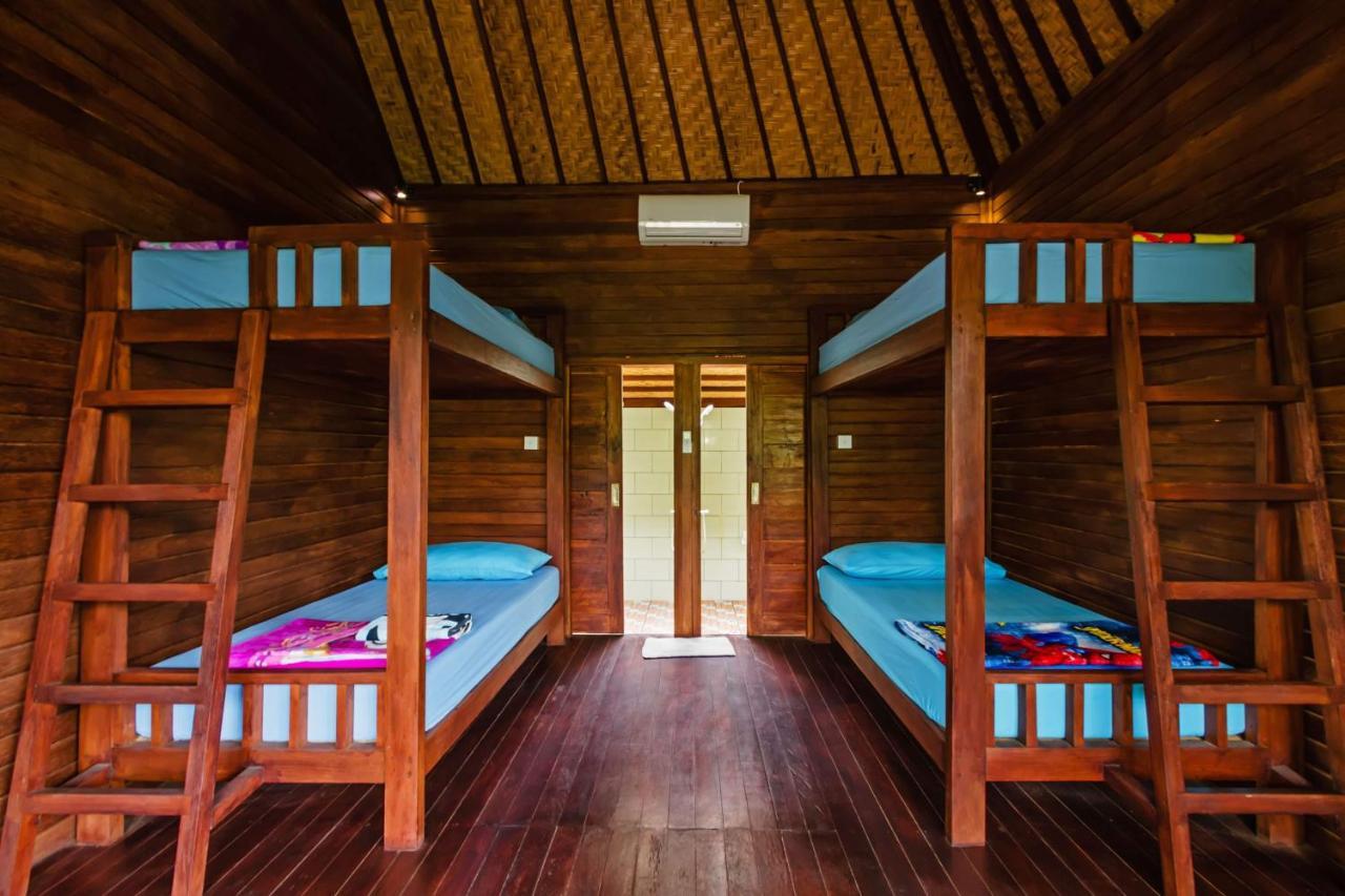 Titi Hostel Lembongan Eksteriør billede