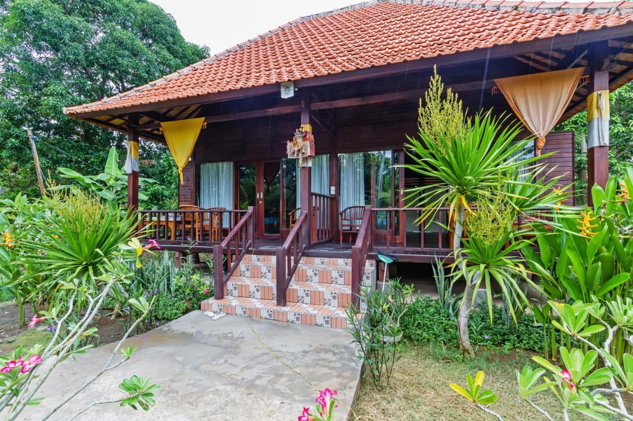 Titi Hostel Lembongan Eksteriør billede