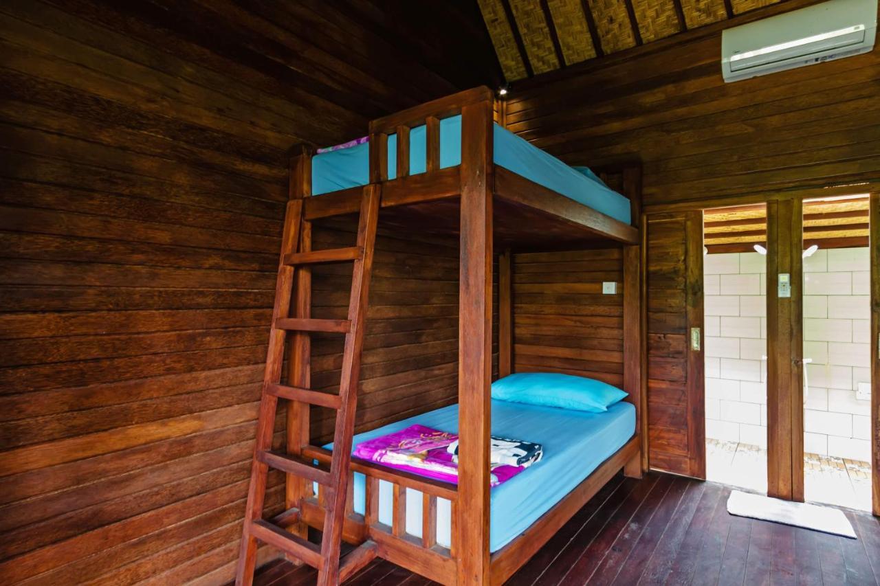 Titi Hostel Lembongan Eksteriør billede