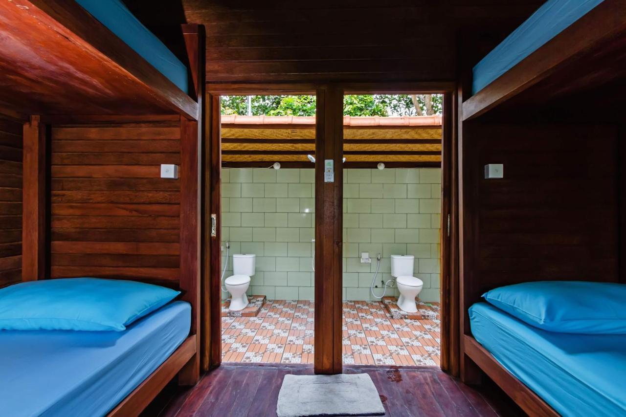 Titi Hostel Lembongan Eksteriør billede