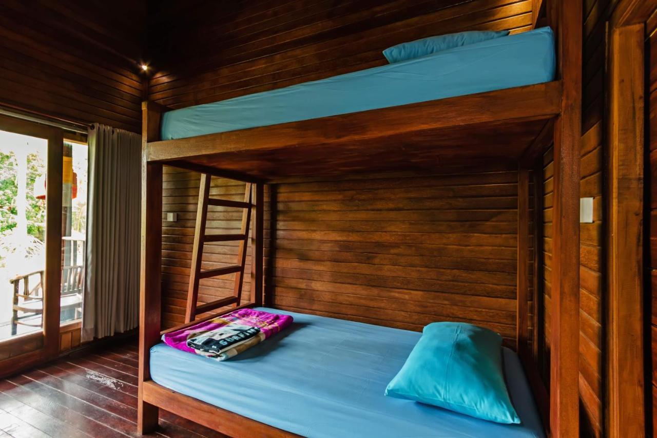 Titi Hostel Lembongan Eksteriør billede